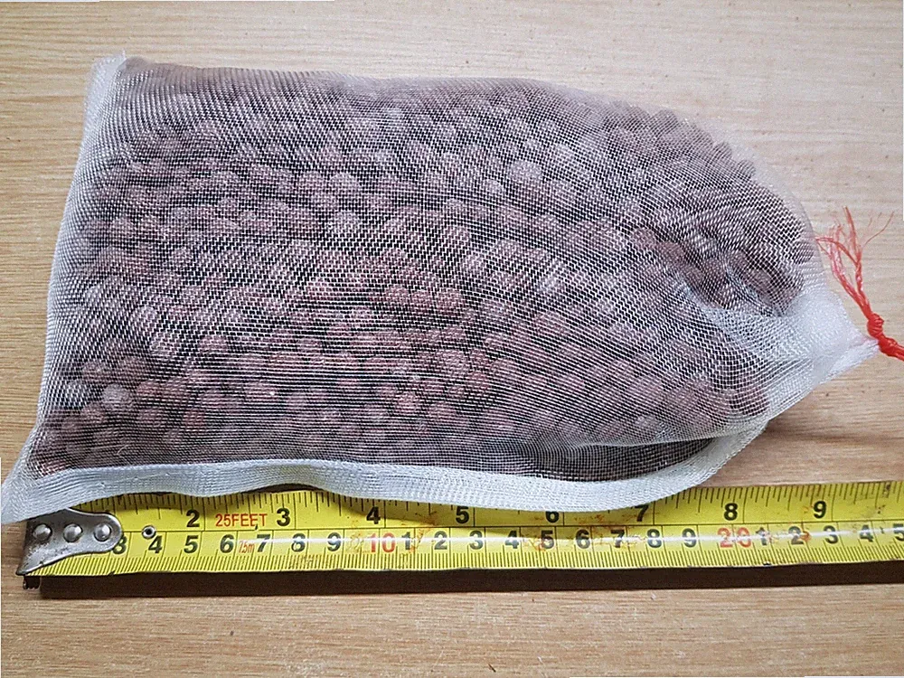 1Kg (2,2 Pfund) BIOGRAVEL MARINE IM NETZBEUTEL - EINZIGARTIGER PORÖSER KIES FÜR FILTER